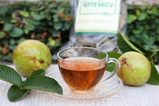 Make guava leaf tea